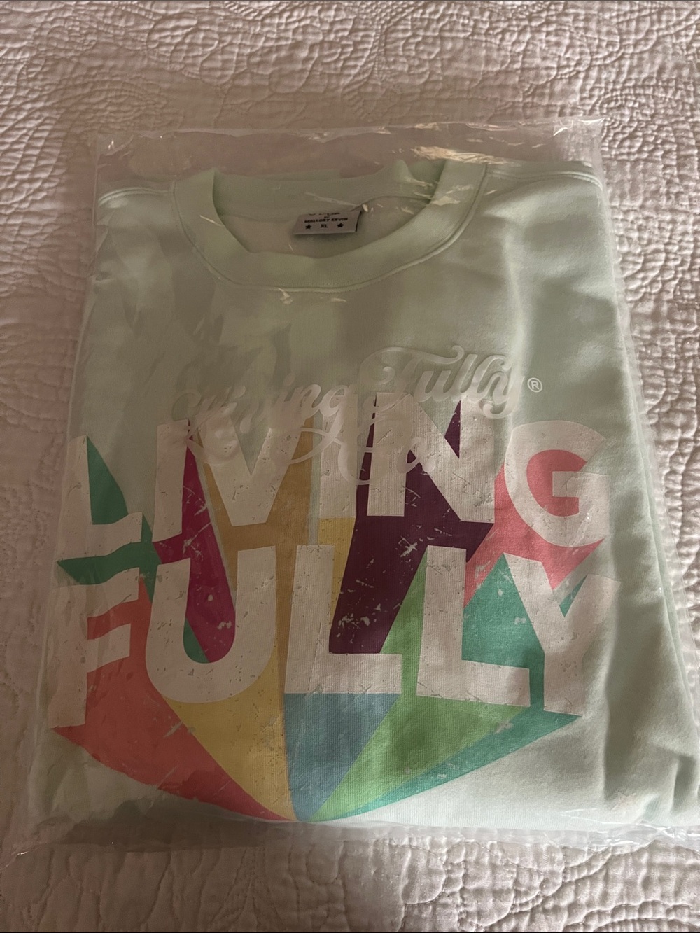 Living Fully' Graphic Sweatshirt - Light Mint size XL